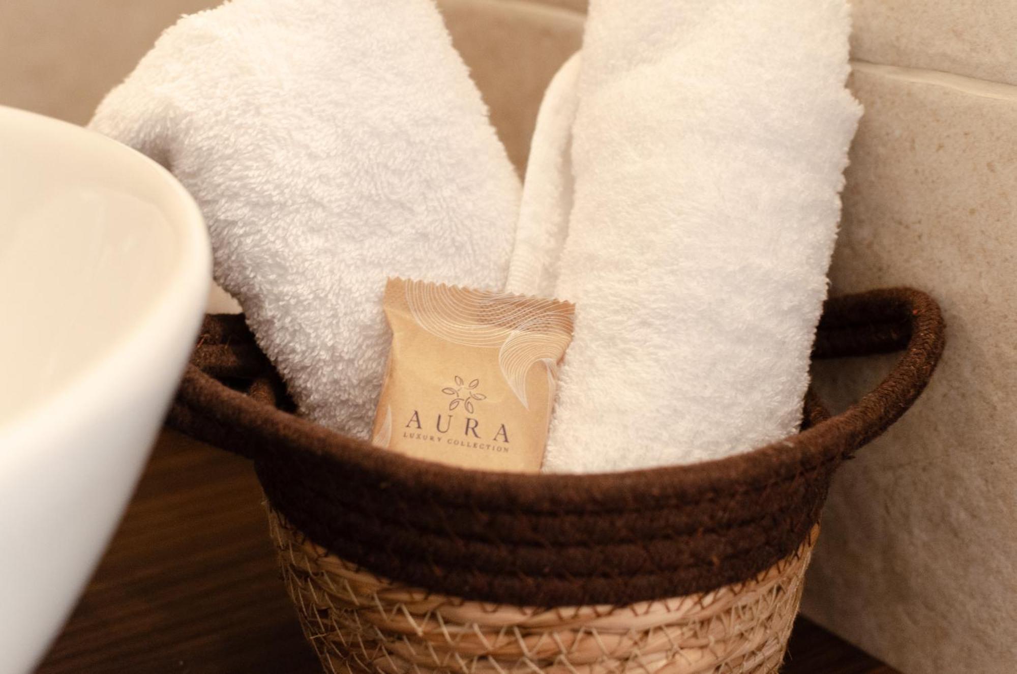 Aca Suite Luxury With Jacuzzi Adelfia Exteriör bild