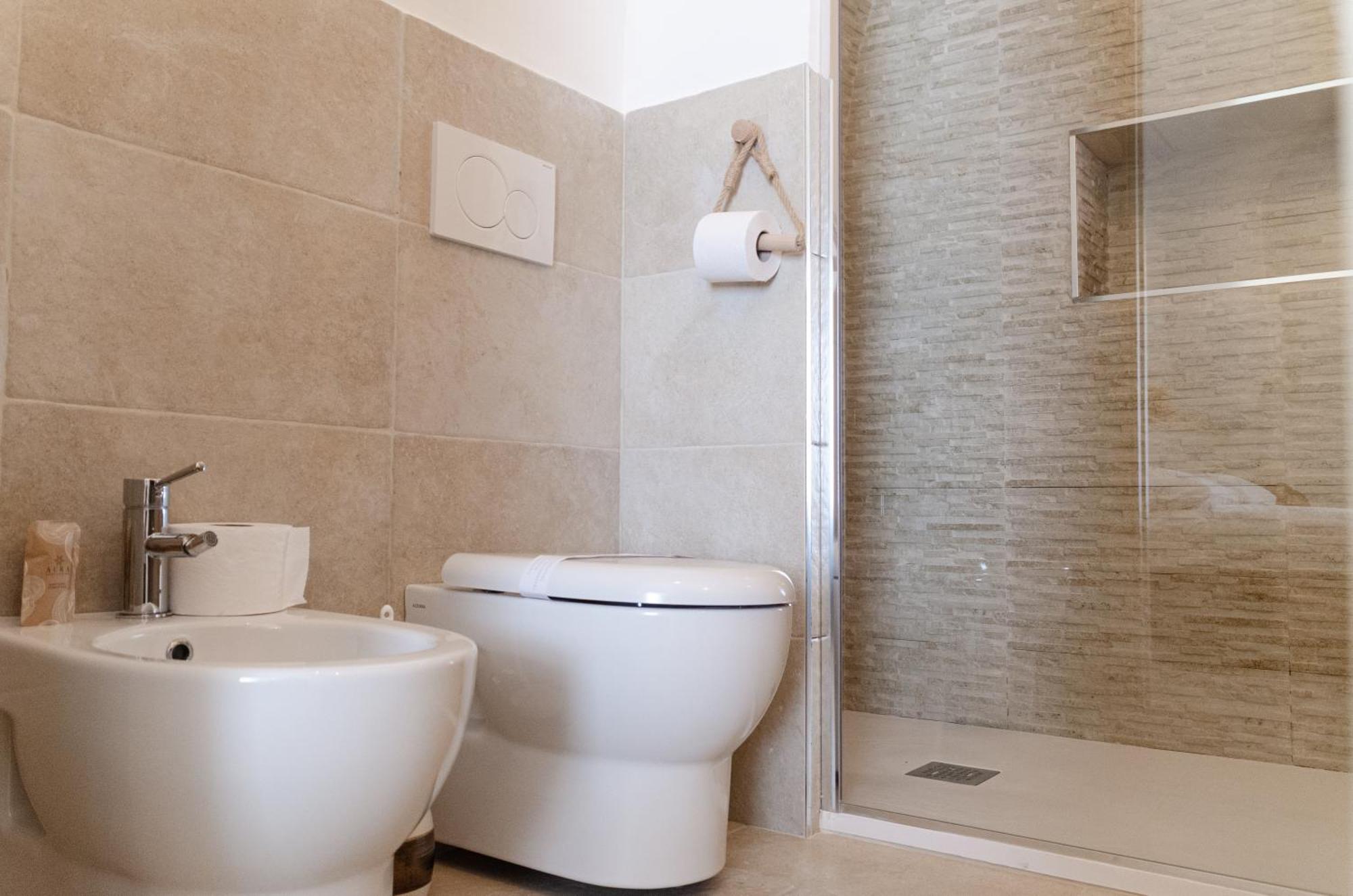 Aca Suite Luxury With Jacuzzi Adelfia Exteriör bild